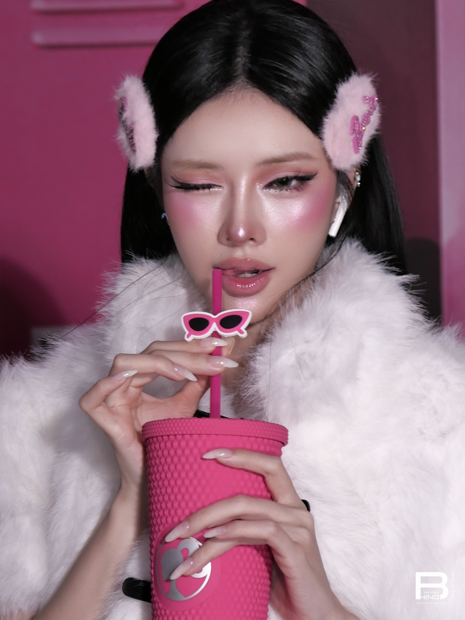 Checkin Makeup Barbie